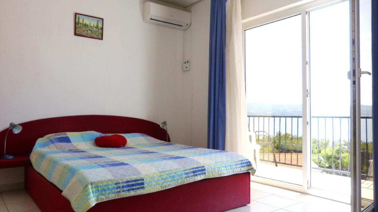 Beach Apartments Nemira أوميس المظهر الخارجي الصورة