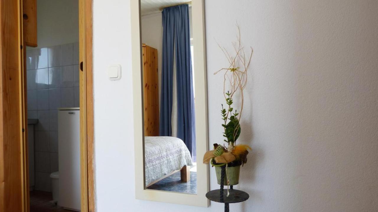 Beach Apartments Nemira أوميس المظهر الخارجي الصورة