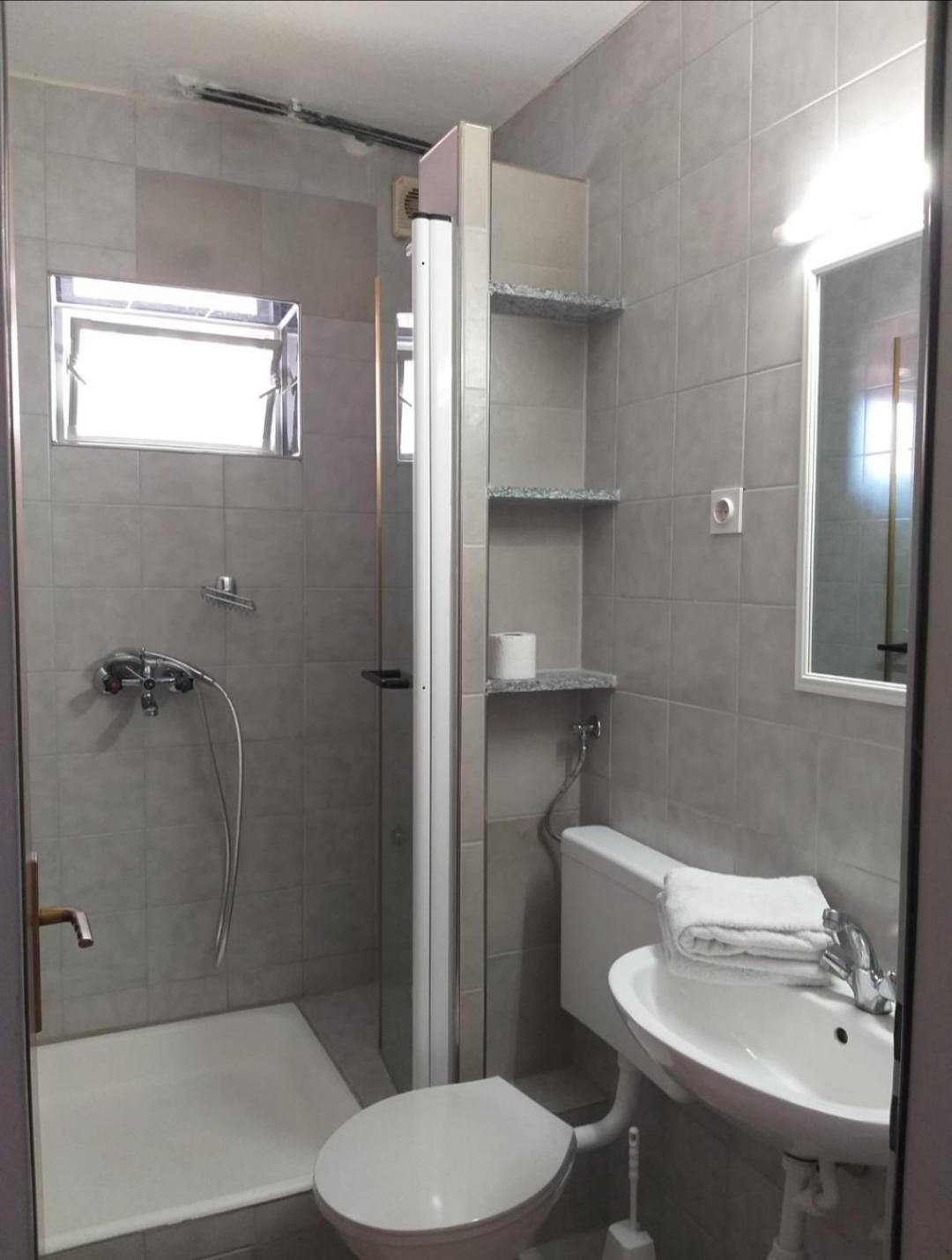Beach Apartments Nemira أوميس المظهر الخارجي الصورة